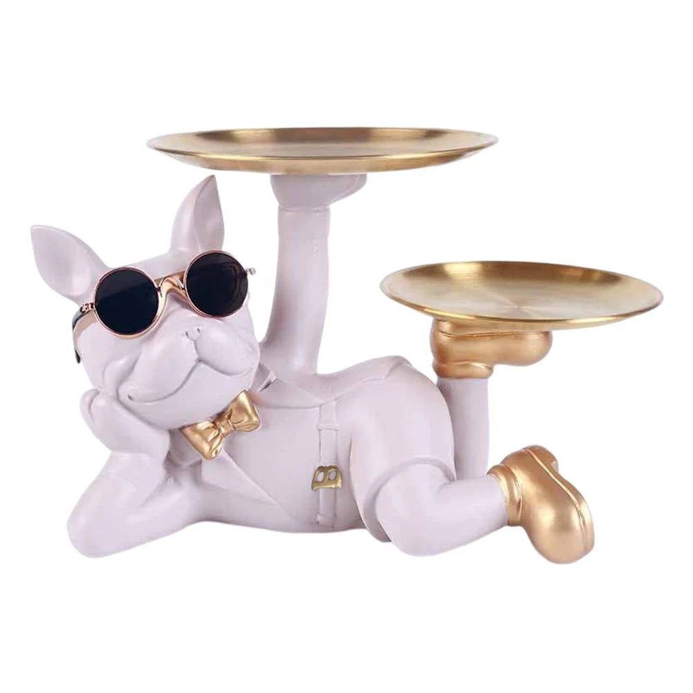 Sculpture chien blanc lunettes noires et plateaux dorés – déco design à la fois chic, originale et fonctionnelle, parfaite pour apporter une touche arty décalée à votre intérieur