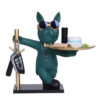 Chien majordome vert sapin avec lunettes stylées, plateau doré et porte-clés intégré — une pièce déco originale et pratique pour une ambiance chic, fun et contemporaine
